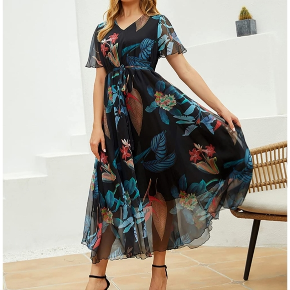 Flowy Floral Dress - Picture 7 of 11